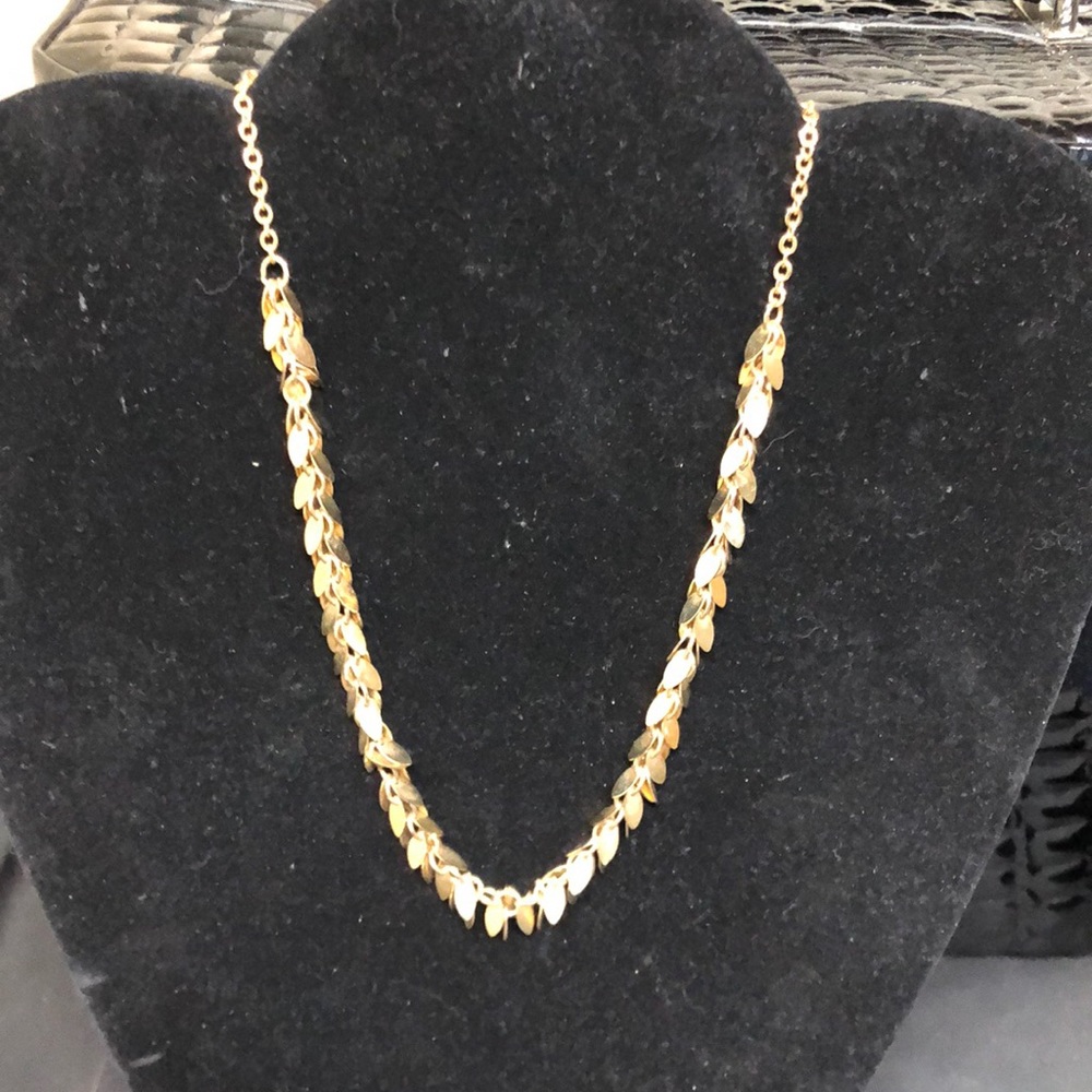 Avon goldtone necklace